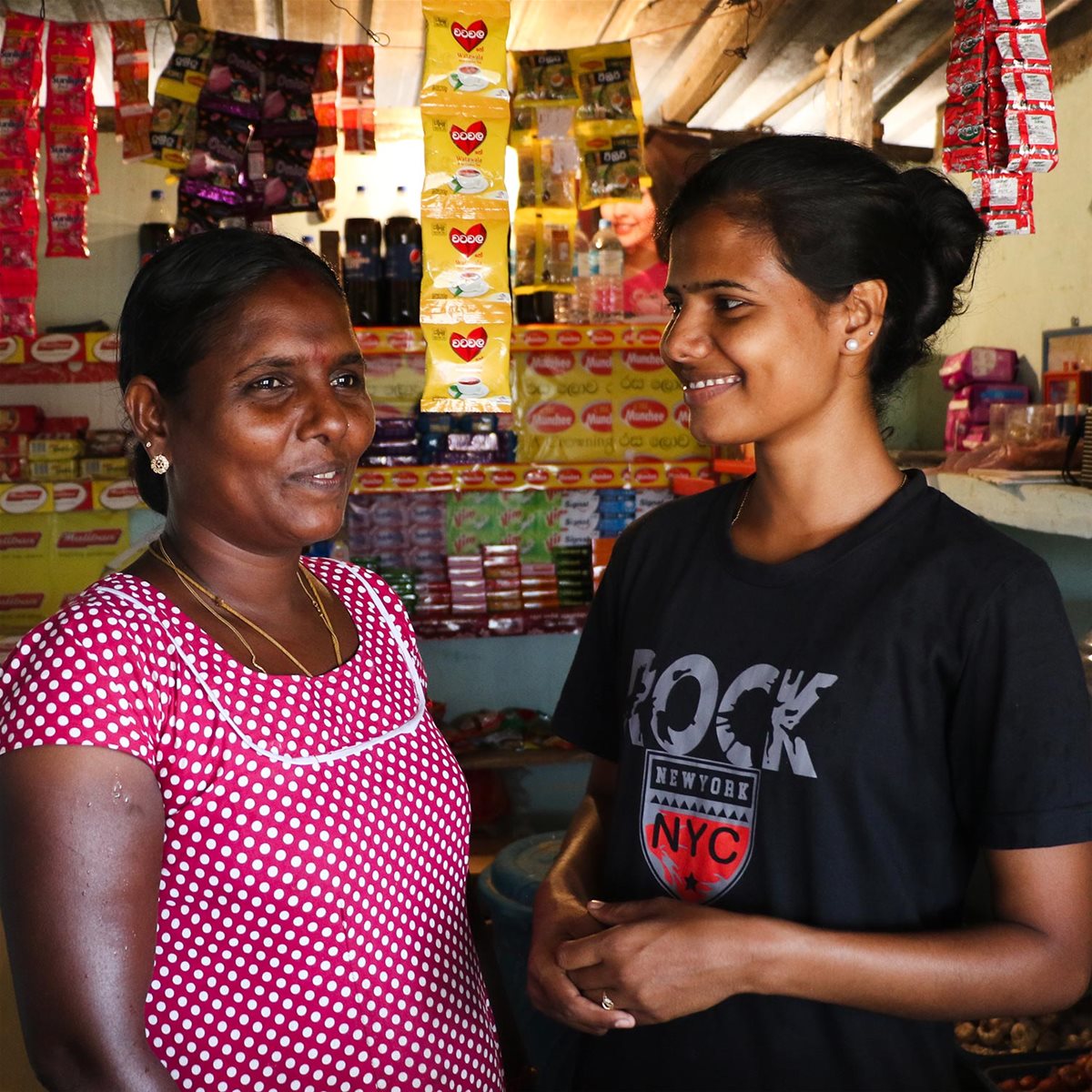 2022-sri-lanka-caritas-jobbskaping-butikk-pathmini-sandiarmohan-(1)